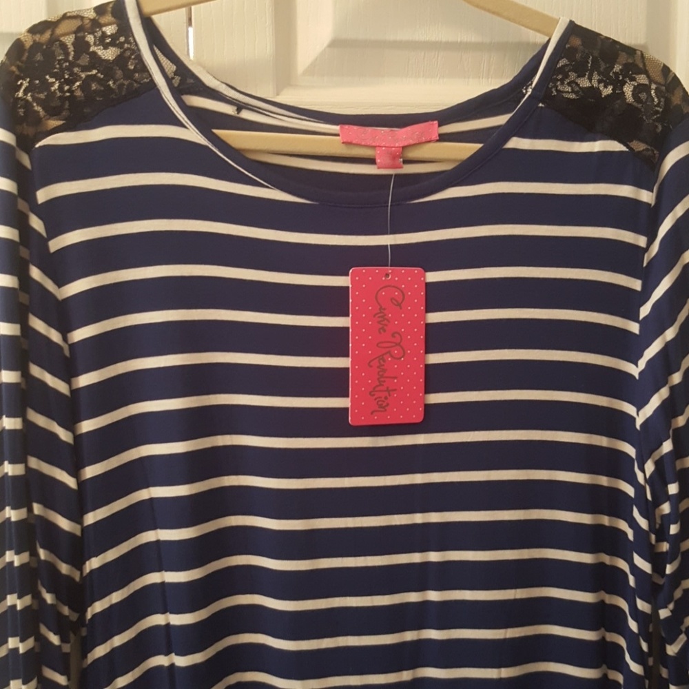 Hi-Lo Stripped Short-term NWT - Picture 2 of 5
